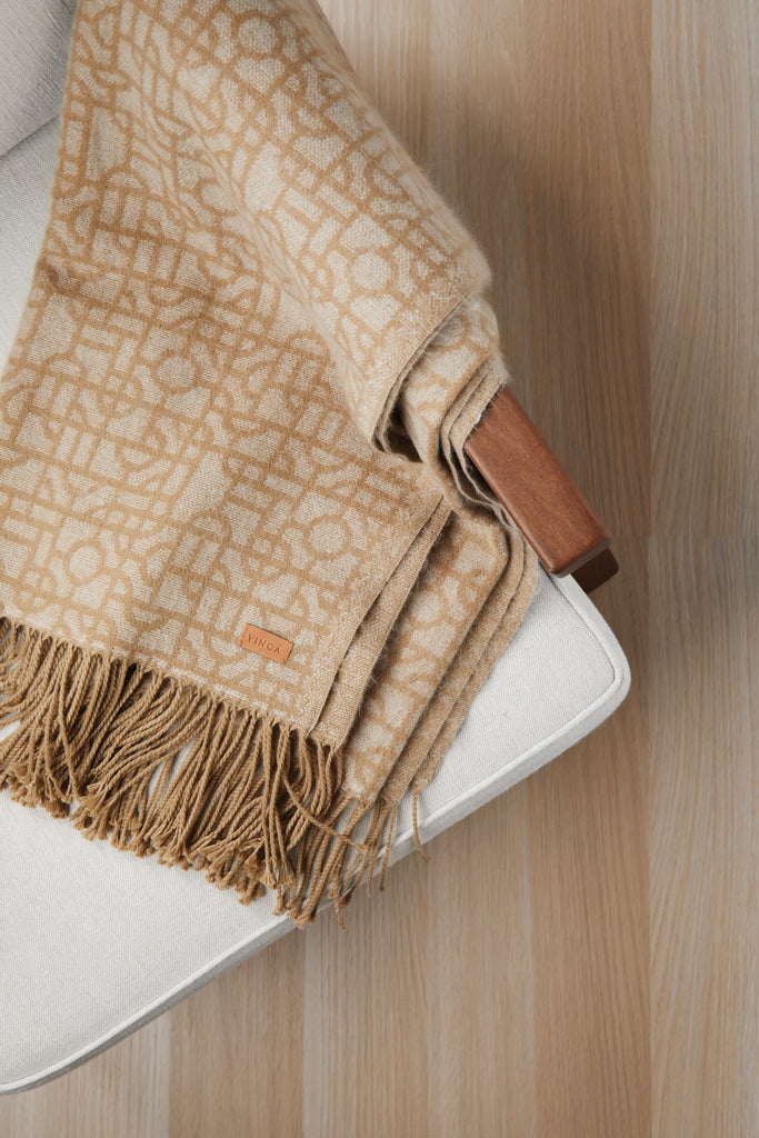 Load image into Gallery viewer, Vers blanket - Custom Wood Designs