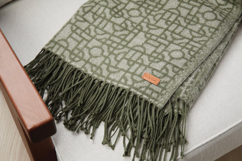 Load image into Gallery viewer, Vers blanket - Custom Wood Designs