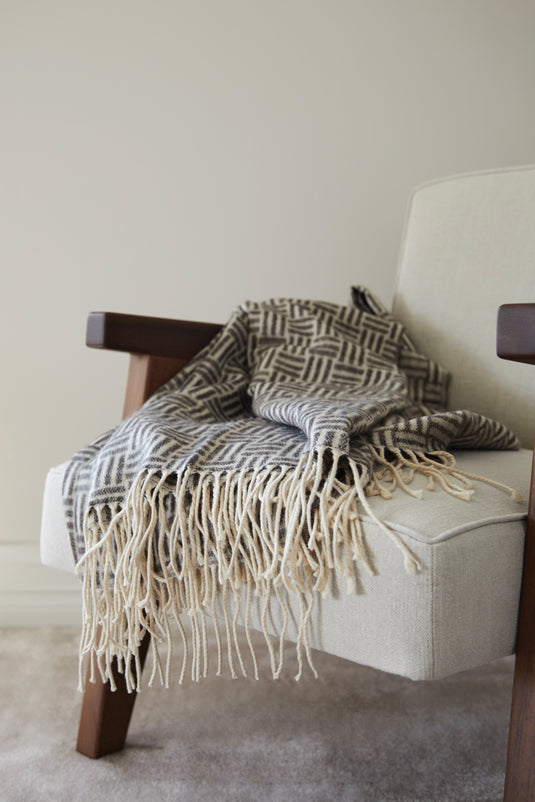 Leno Blanket - Custom Wood Designs