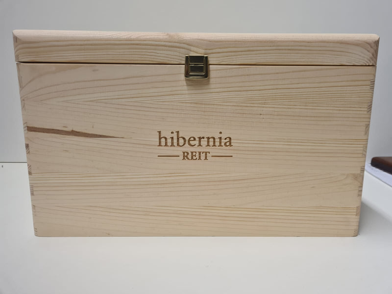 Load image into Gallery viewer, Pine Box MPB3 Custom Wood Designs __label: Upload Logo 204cbcdc-e10a-4cc6-9175-3b3e36b8d7a5_d0289034-31dd-4f88-a33a-cd689f75a3d0