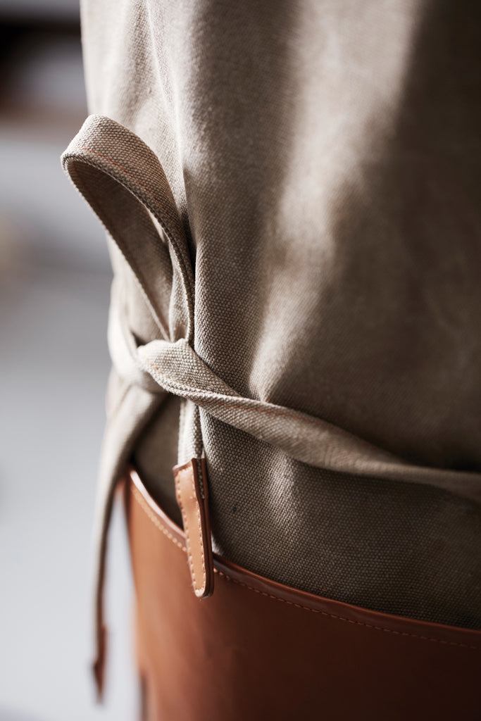 Load image into Gallery viewer, Asado Apron - Custom Wood Designs