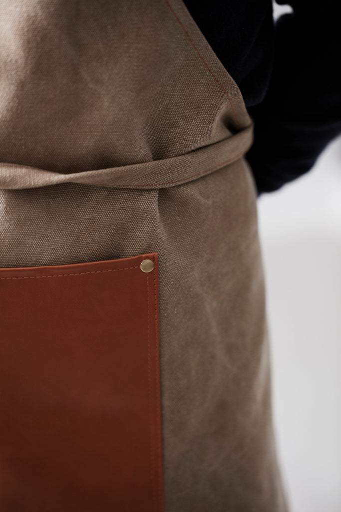 Load image into Gallery viewer, Asado Apron - Custom Wood Designs