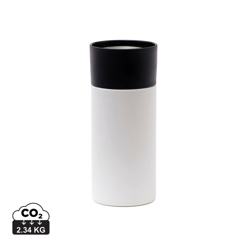 Load image into Gallery viewer, Vinga Otis thermo to-go mug in stainless steel with black lid, designed for hot and cold beverages on the go.
