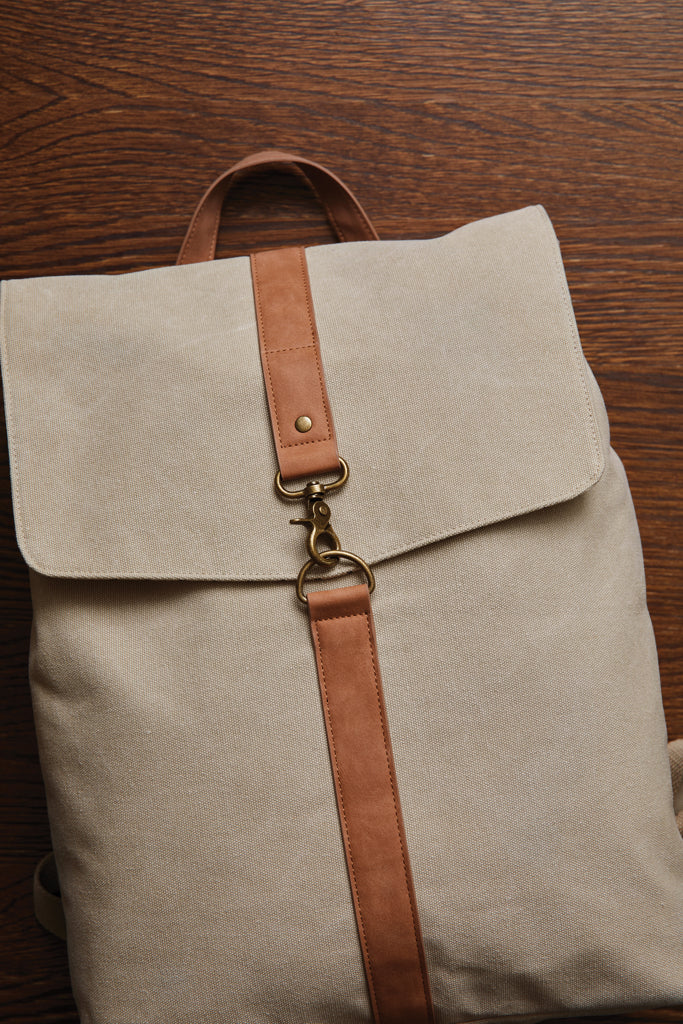 Load image into Gallery viewer, Vinga Bosle backpack made from GRS recycled canvas, stylish bags and travel accessory with eco-friendly design.