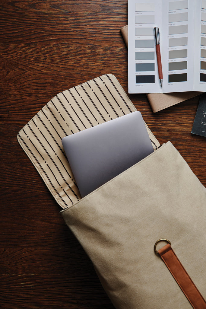 Load image into Gallery viewer, Vinga Bosle backpack made of GRS recycled canvas, stylish bags and travel accessory with eco-friendly design.