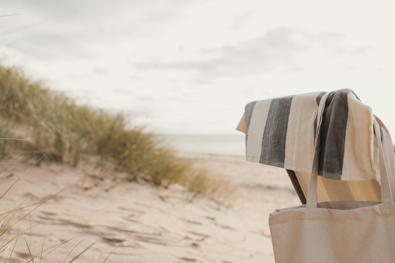 Load image into Gallery viewer, Valmer lounge chair towel