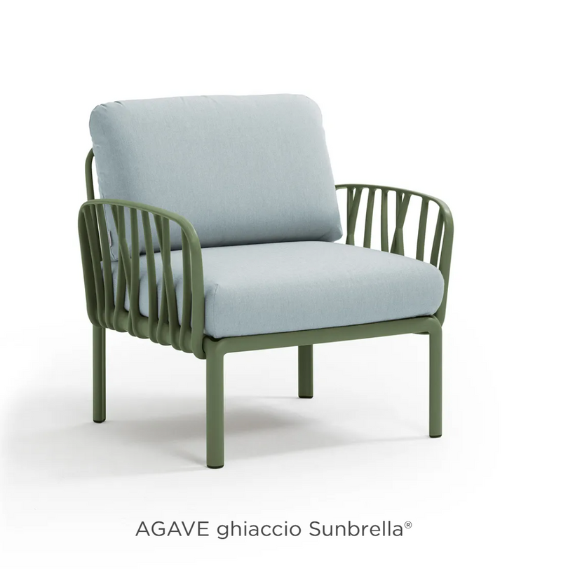 Load image into Gallery viewer, Nardi Komodo modular outdoor armchair by Custom Wood Designs, featuring sunbrella fabric and modern design for outdoor seating.