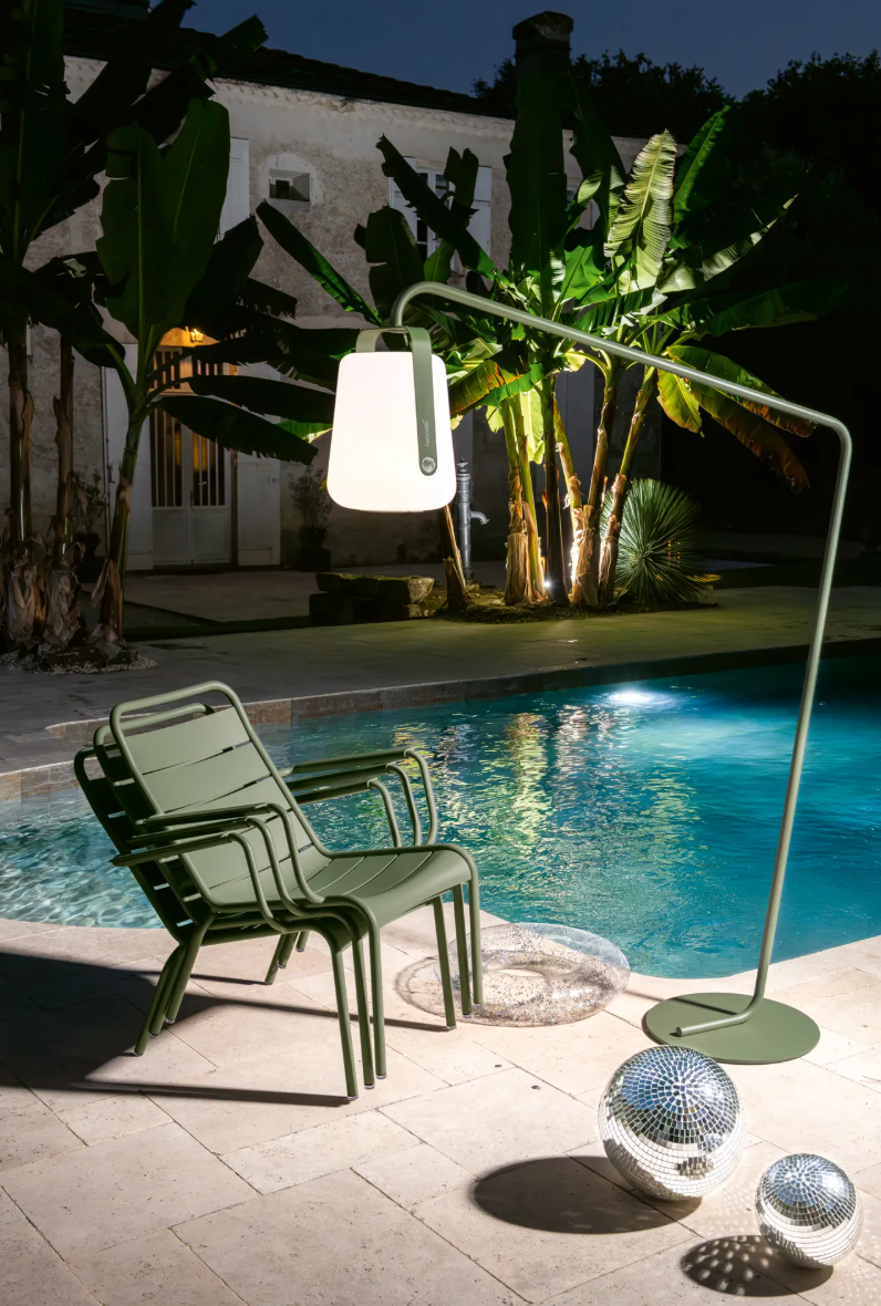 Load image into Gallery viewer, Fermob Big Outdoor Ballad lamp, 38 cm tall, stylish weather-resistant outdoor light with a spherical design.
