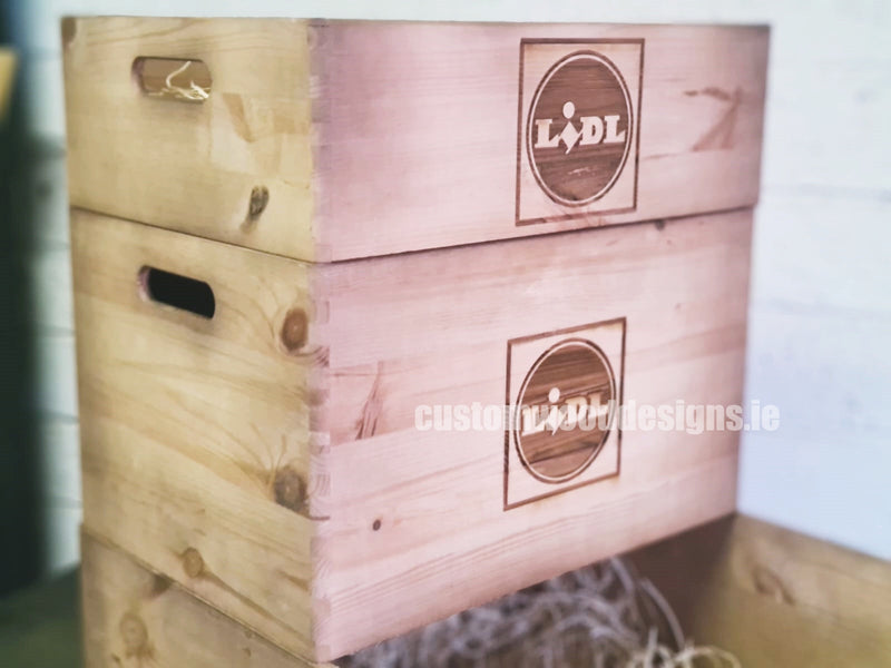 Load image into Gallery viewer, HighFive Pine Wood Box 40 X 30 X 23 cm OB5 Box with Handle pin bedroom deco box room deco wood wooden CUCF3C_1_8b87d7fd-d72c-44d0-a79a-f8fd76716811