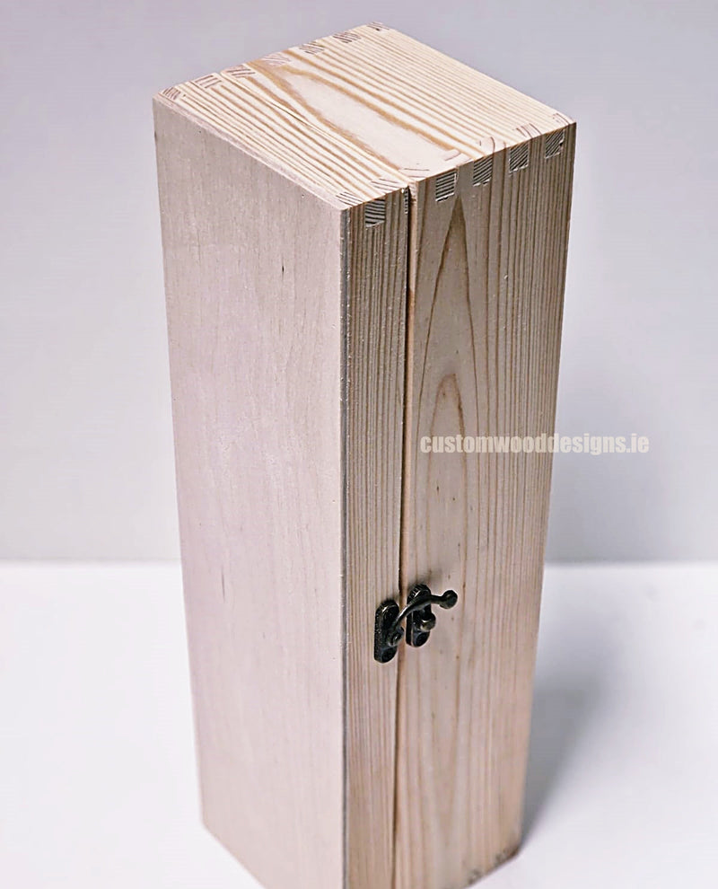 Load image into Gallery viewer, Hinged Lid 1 Bottle Box - Natural x25 Custom Wood Designs __label: Multibuy Bottle Box Bottle Boxes gift box Gift Boxes Single bottle box wooden Box CustomWoodDesignsIrelandCorporategiftboxesBottleBoxesGiftingboxesforbottleslaserengravedbottleboxespersonalisedbottleboxesCorporateboxesrusticboxwinebo_6_5bfce6aa-c7c3-4896-a6c3-b08d5_5ccc4fc9-6a00-4c83-8d63-1938995e3246