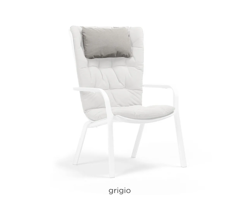 Load image into Gallery viewer, Nardi Folio headrest cushion in grey Sunbrella fabric resting on a Folio chair, designed for outdoor comfort and style.