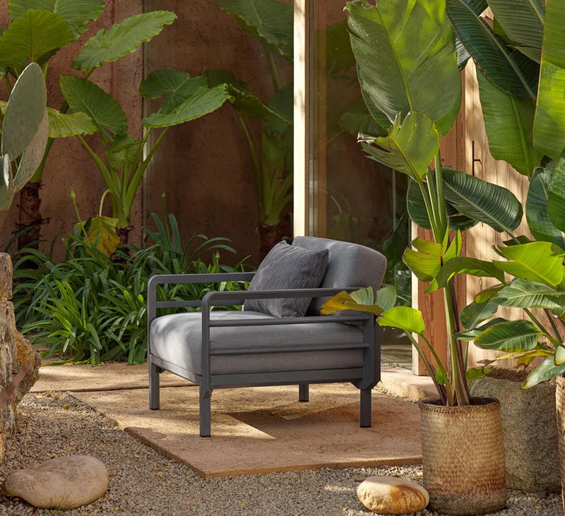Load image into Gallery viewer, Nardi Maximo outdoor cushion, 50x50cm, soft fabric, placed on outdoor sofa, suitable for garden or patio seating.