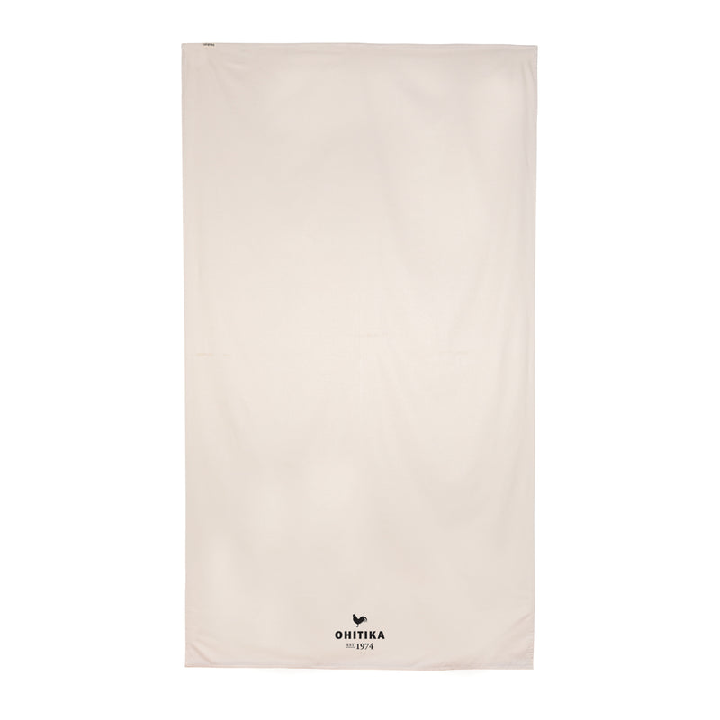 Load image into Gallery viewer, Ukiyo Aware™ 180g cotton tablecloth in 250x140cm, featuring a smooth fabric with a modern, minimalist design.