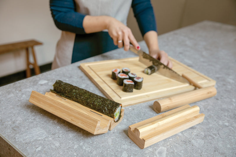 Load image into Gallery viewer, Ukiyo bamboo sushi making set - Custom Wood Designs