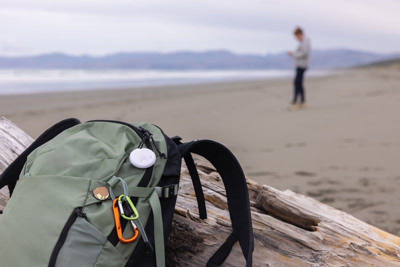 Load image into Gallery viewer, FindMate RCS recycled plastic item finder - Custom Wood Designs