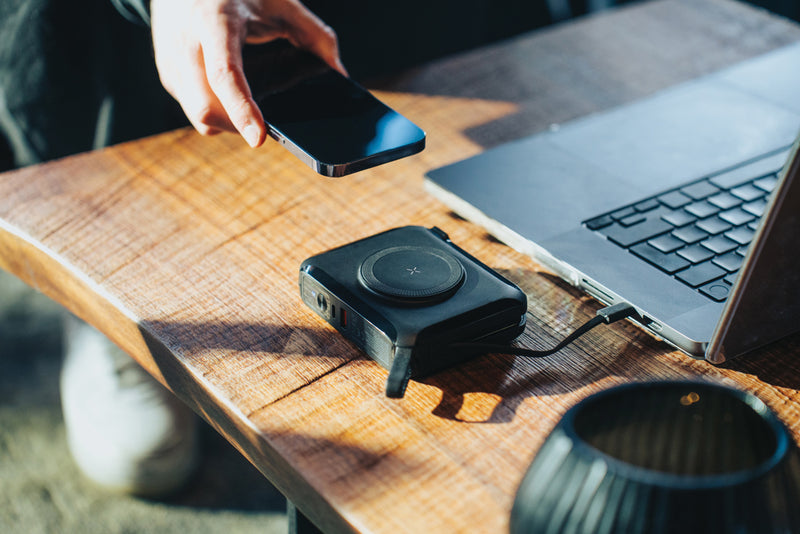 Load image into Gallery viewer, Urban Vitamin Oxnard 5 in 1 65W universal charger - Custom Wood Designs