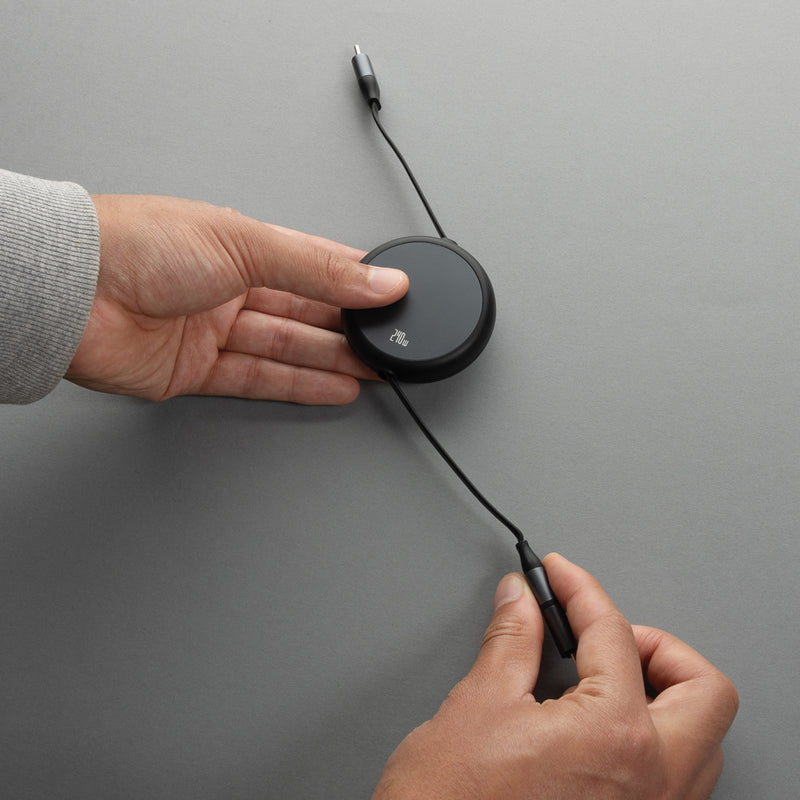 Load image into Gallery viewer, XD Xclusive Terra RCS recycled aluminium 2-in-1 retractable cable for phone and tablet charging and data transfer.