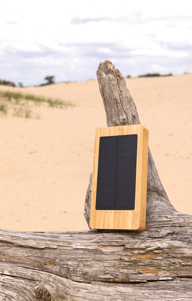 Load image into Gallery viewer, Sunwick 10.000 mAh Bamboo solar powerbank - Custom Wood Designs