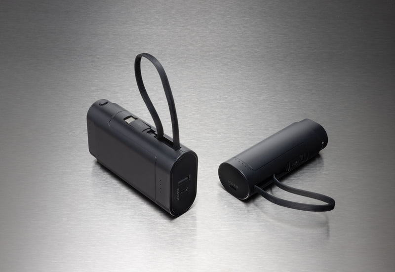 Load image into Gallery viewer, XD Collection CycleCell 10,000mAh removable battery powerbank for phones and tablets, with sleek portable design.
