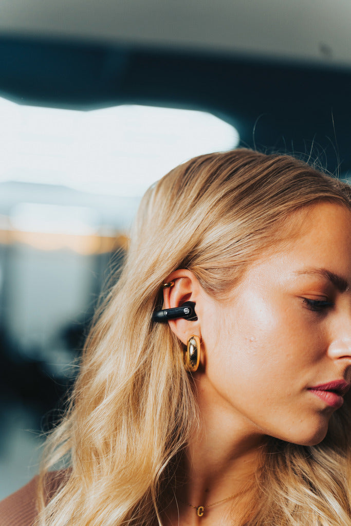 Load image into Gallery viewer, Urban Vitamin Long Beach ENC rplastic wireless earbuds - Custom Wood Designs