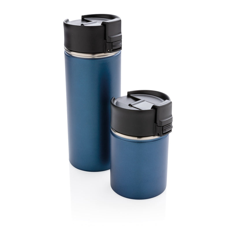 Load image into Gallery viewer, XD Xclusive Bogota compact vacuum mug with ceramic coating, sleek drinkware for hot and cold beverages, close-up view of the mug