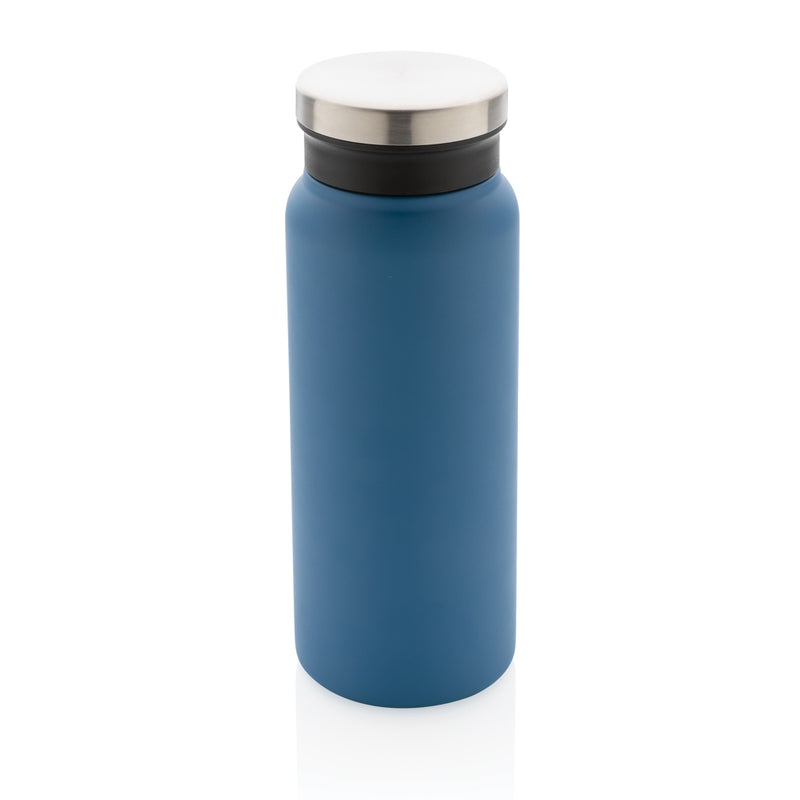 Load image into Gallery viewer, Recycled stainless steel vacuum bottle by XD Collection, 600ML drinkware with a sleek, durable design for hot and cold beverages.