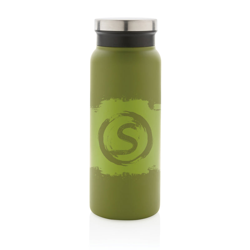 Load image into Gallery viewer, Recycled stainless steel vacuum bottle by XD Collection, 600ML drinkware with sleek design and secure lid.