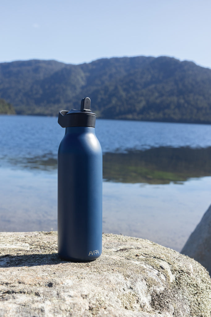 Load image into Gallery viewer, Avira Ara RCS Re-steel fliptop water bottle 500ml - Custom Wood Designs