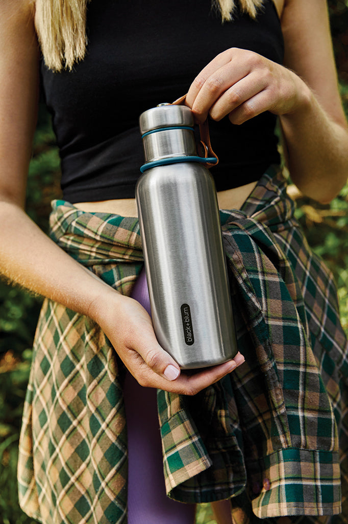 Load image into Gallery viewer, Small 500ml insulated water bottle by Black + Blum, made of durable drinkware with a sleek design for keeping drinks cold or hot.