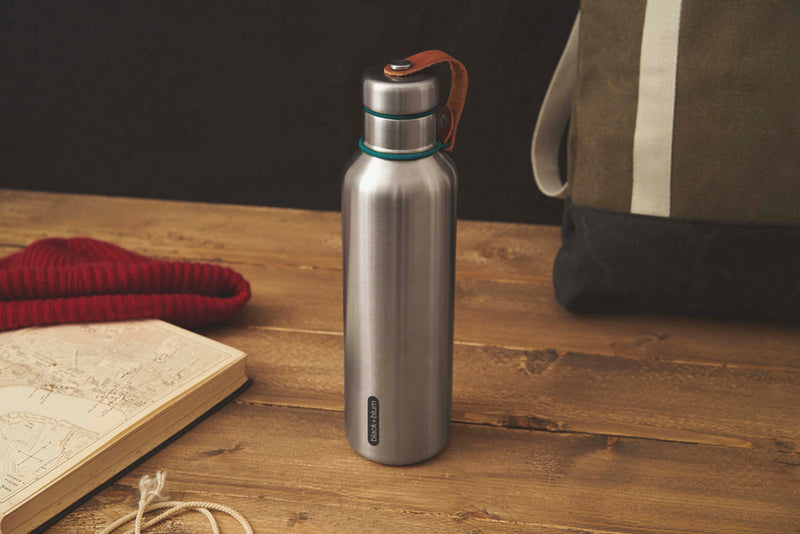 Load image into Gallery viewer, Large 750ml insulated water bottle from Black + Blum, featuring a sleek drinkware design with a secure lid and smooth finish.
