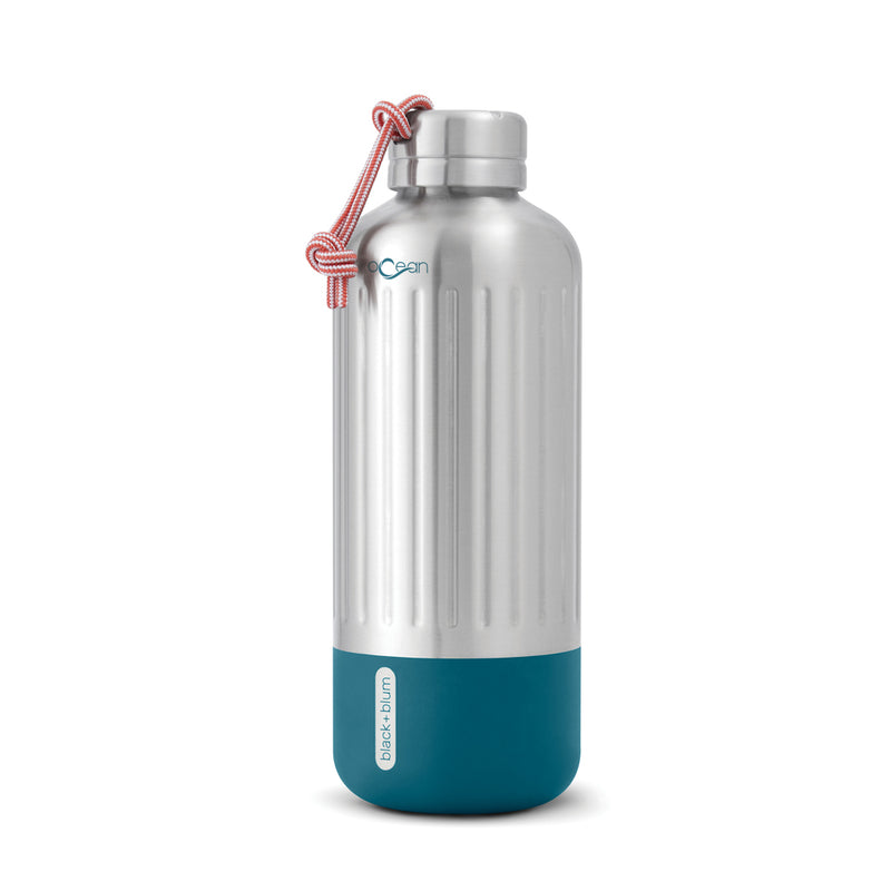 Load image into Gallery viewer, Black + Blum Explorer insulated 850ml drinkware bottle with a sleek design and secure lid for hot and cold beverages.
