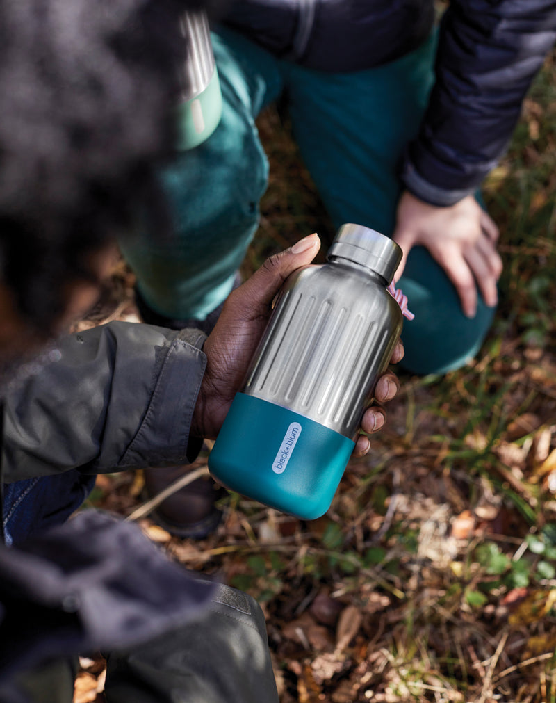Load image into Gallery viewer, Black + Blum Explorer insulated 850ml drinkware bottle showing a sleek stainless steel design and secure screw-top lid.
