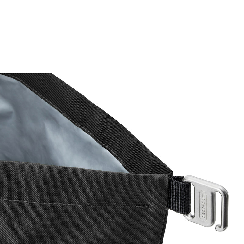 Load image into Gallery viewer, Black + Blum 6.7L insulated outdoor lunch cooler bag with black exterior and adjustable shoulder strap, designed for portability.