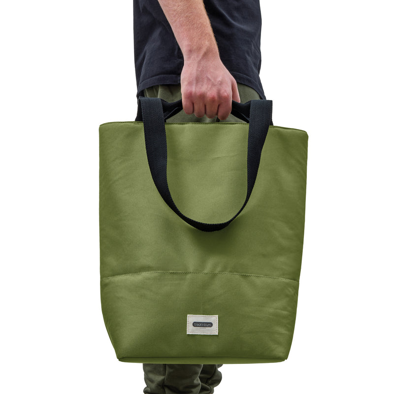 Load image into Gallery viewer, Black + Blum 16L insulated outdoor cooler tote bag with a sleek design and sturdy handles for keeping food and drinks cool.