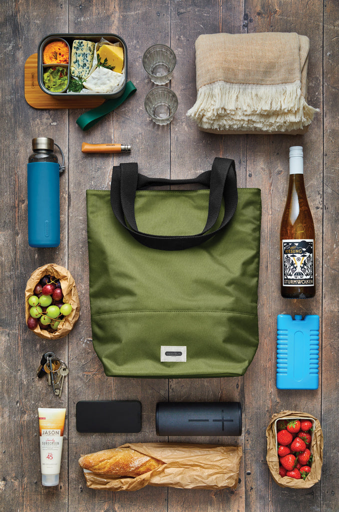 Load image into Gallery viewer, Black + Blum 16L insulated tote cooler bag for outdoor use, featuring a sturdy design and spacious interior for food and drinks.