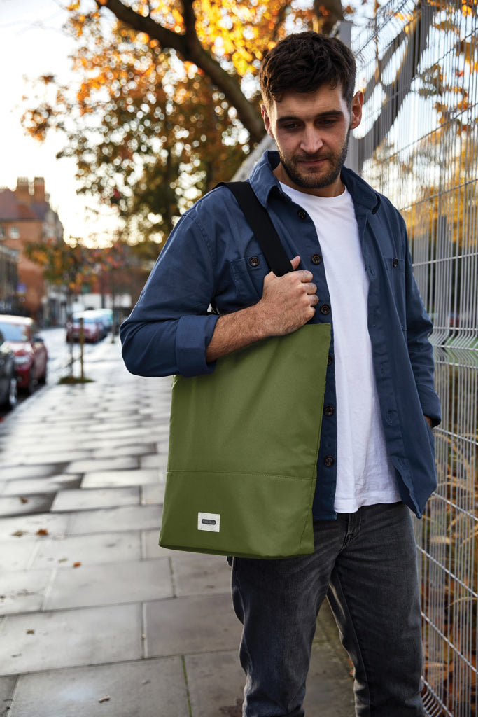 Load image into Gallery viewer, Black + Blum 16L insulated tote cooler bag for outdoor use, showing its spacious thermal-insulated interior and durable exterior.