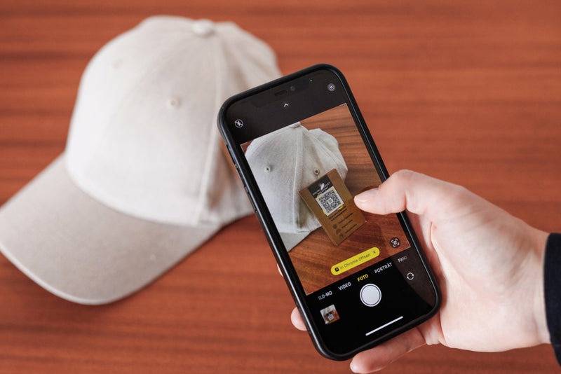 Load image into Gallery viewer, XD Collection Milo recycled heather 6-panel cap in 200g headwear with a casual, stylish design.