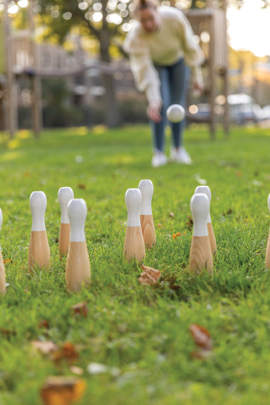 Wooden skittles set - Custom Wood Designs