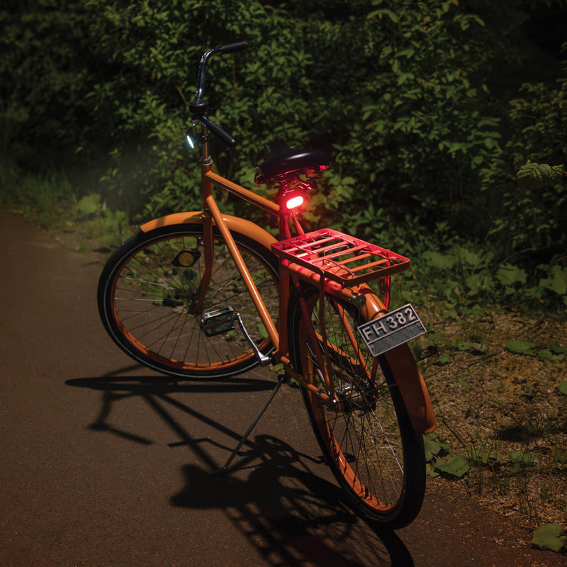 Load image into Gallery viewer, XD Collection Lumino RCS recycled plastic USB rechargeable bike light set with front and rear lights for cycling safety.