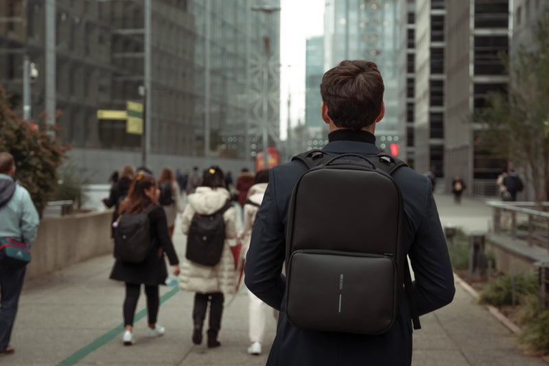 Load image into Gallery viewer, XD Design Flex Gym bag in black with adjustable shoulder strap and multiple compartments for travel and fitness essentials.