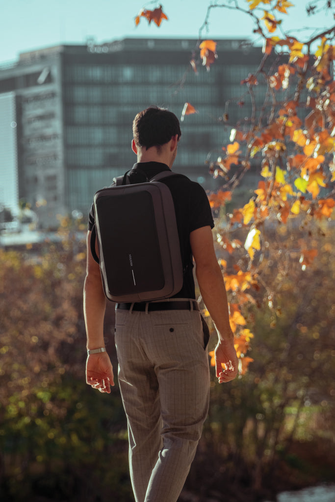 Load image into Gallery viewer, Bobby Bizz 2.0 anti-theft backpack & briefcase - Custom Wood Designs