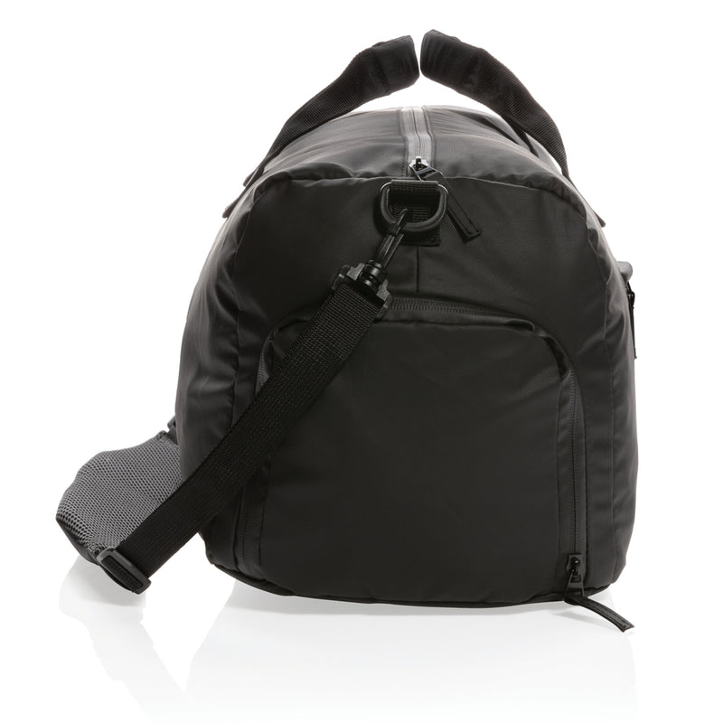 Load image into Gallery viewer, Black PVC-free weekend bag from XD Collection, stylish travel bag with spacious interior and durable fabric.