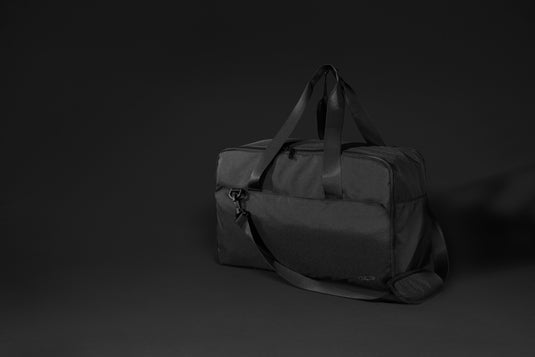 Swiss Peak Aware™ RPET 15.6 inch laptop weekend bag - Custom Wood Designs