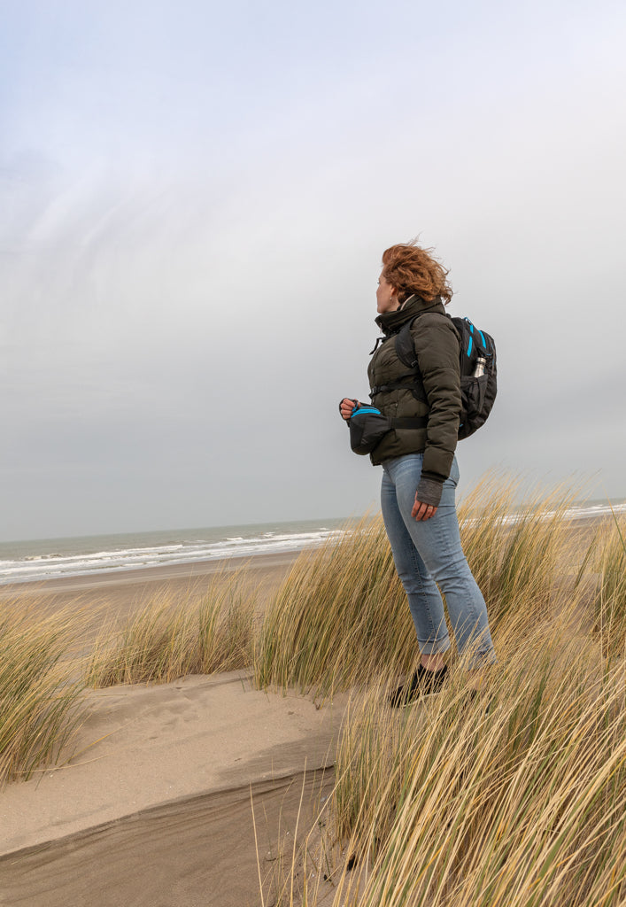Load image into Gallery viewer, XD Collection Explorer ripstop medium hiking backpack 26L in PVC-free durable fabric, with multiple compartments and adjustable straps.
