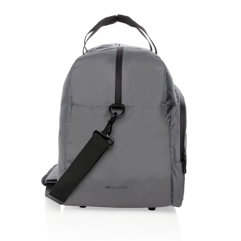 Load image into Gallery viewer, XD Xclusive Impact AWARE™ RPET weekend duffel bag, stylish and eco-friendly travel bag with sturdy handles and spacious interior.