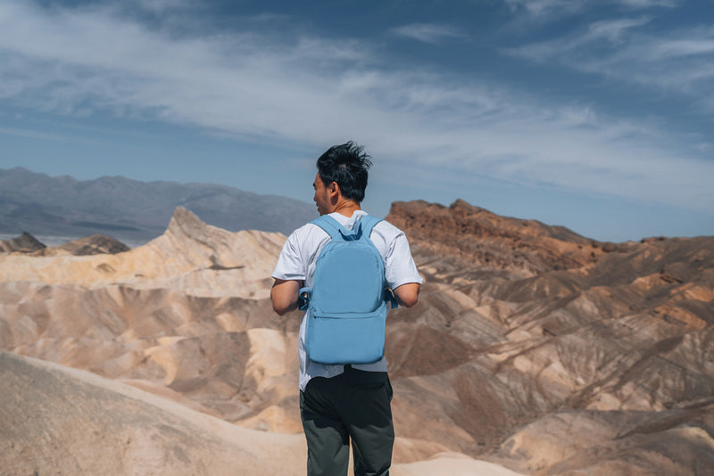 Load image into Gallery viewer, Impact Aware™ 285 gsm rcanvas backpack by XD Collection, showing sturdy canvas material and adjustable straps.