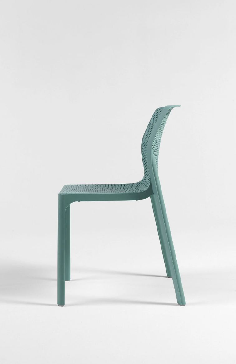 Load image into Gallery viewer, Nardi Salice Bit outdoor chair with a modern design, featuring a sleek black frame and woven seat, ideal for patio relaxation.