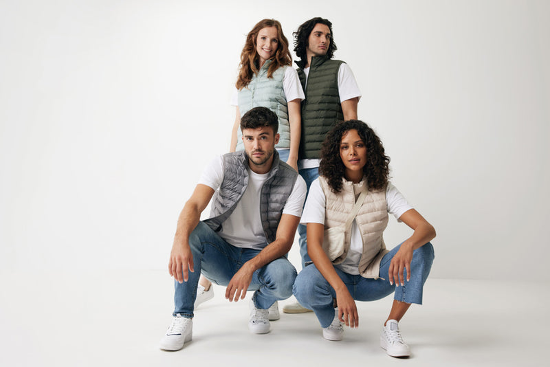 Load image into Gallery viewer, Mer women recycled polyester bodywarmer from iqoniq, showcasing a stylish textile design with a fitted silhouette.