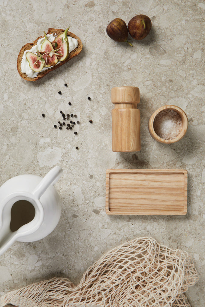 Load image into Gallery viewer, VINGA Retro salt & pepper set - Custom Wood Designs