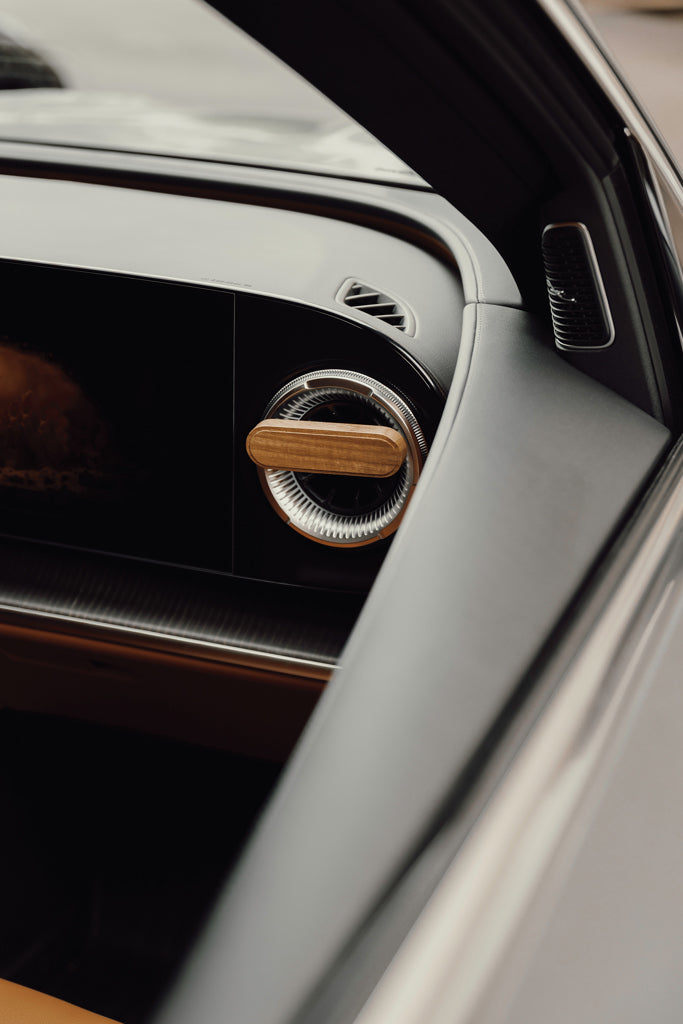Load image into Gallery viewer, Nordic essence car perfume